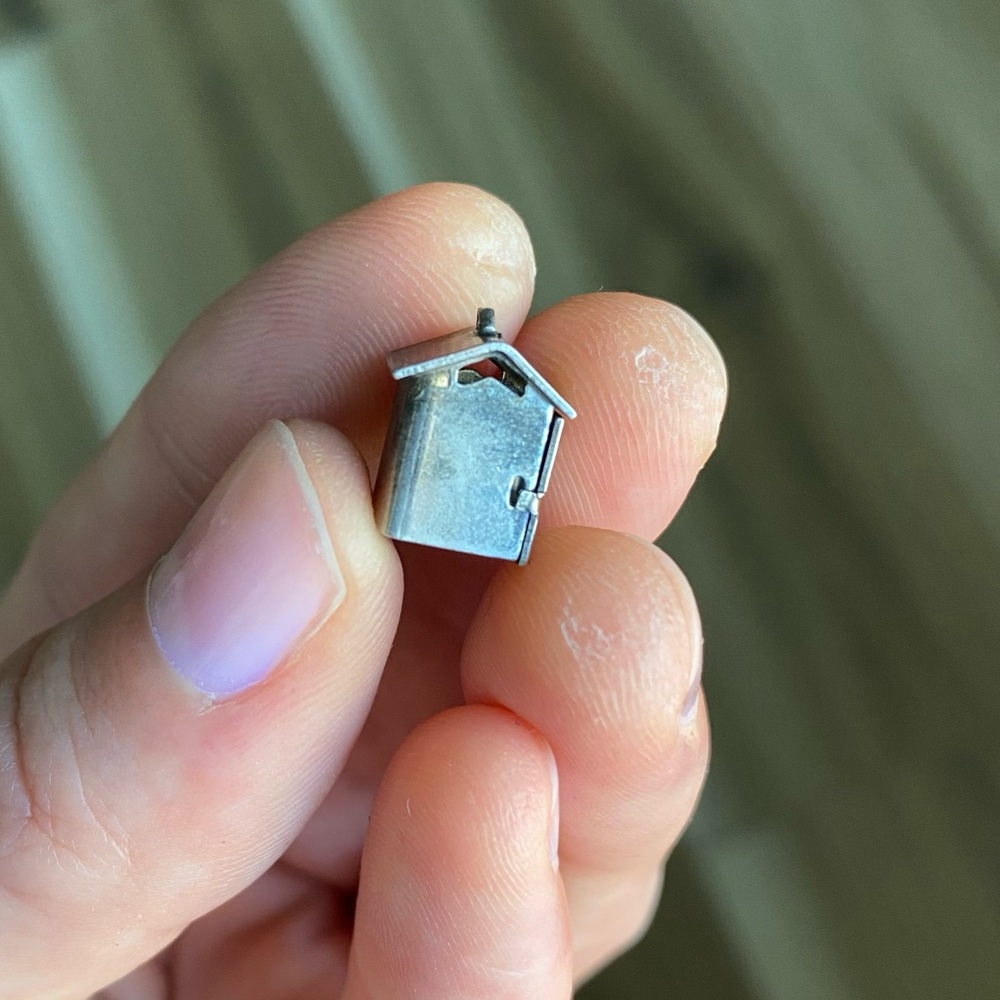 🌻Rare Vintage Outhouse Sterling Silver Jewelry Charm